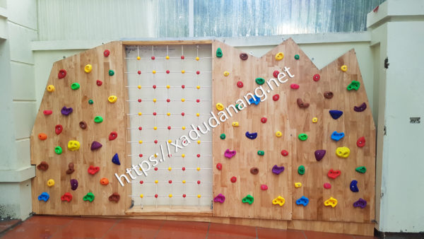 Vách leo núi mầm non